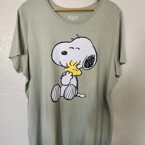 Peanuts Sage Green Snoopy Crewneck Tee Women's Size XL